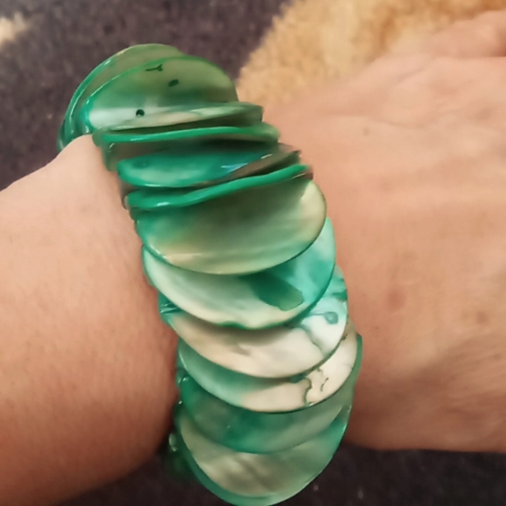 Abalone Shell Stretch Bracelet